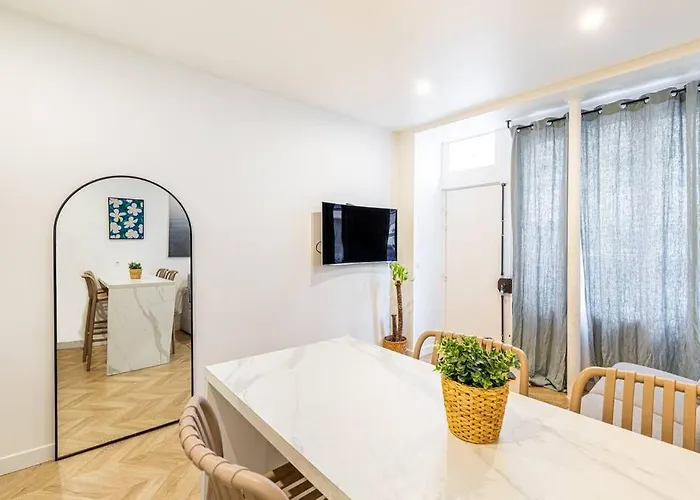 Moderne Pour 4 Proche Arc De Triomphe Apartamento *