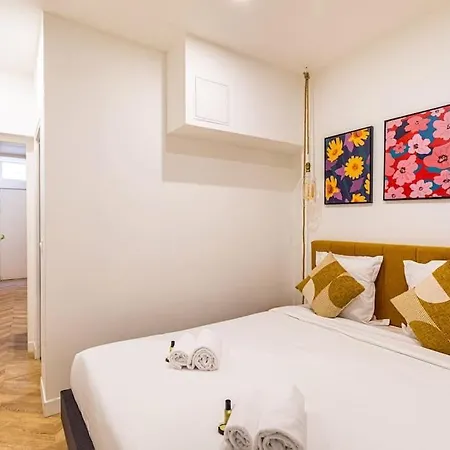 Appartement Moderne Pour 4 Proche Arc De Triomphe Parijs